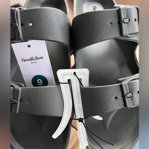 Goodfellow & Co Mens Charcoal Double Strap Slides Sandals size 9